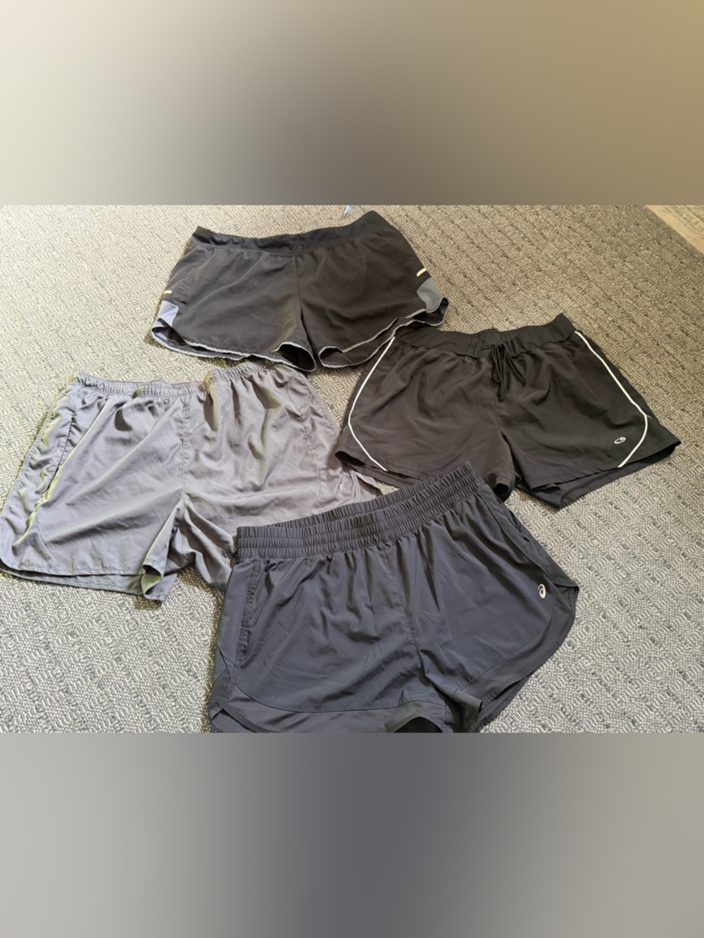 Lot of 4 Euc women’s athletic shorts all sz L. Black &gray.
